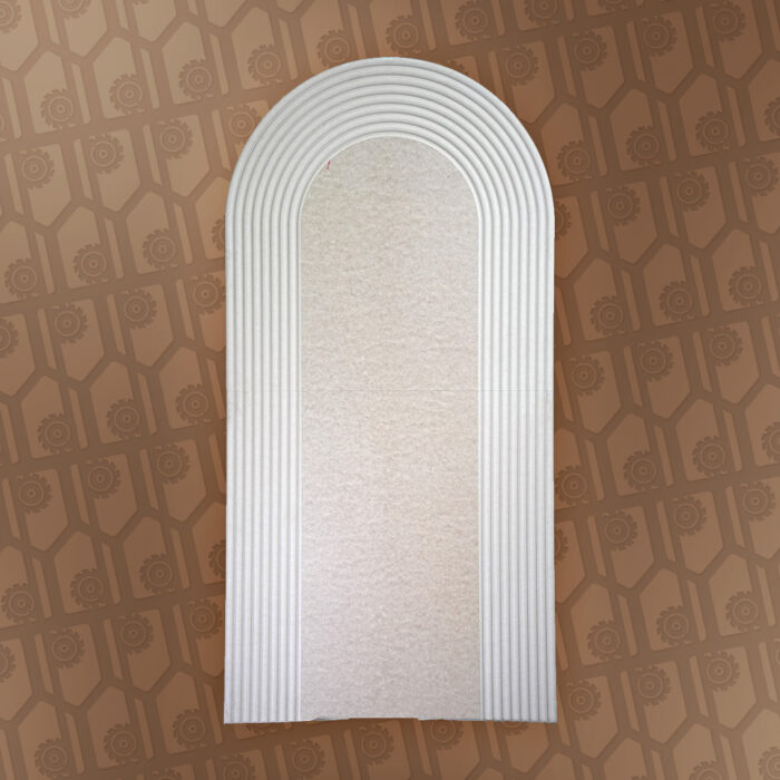 bakcdrop with ripples its sides